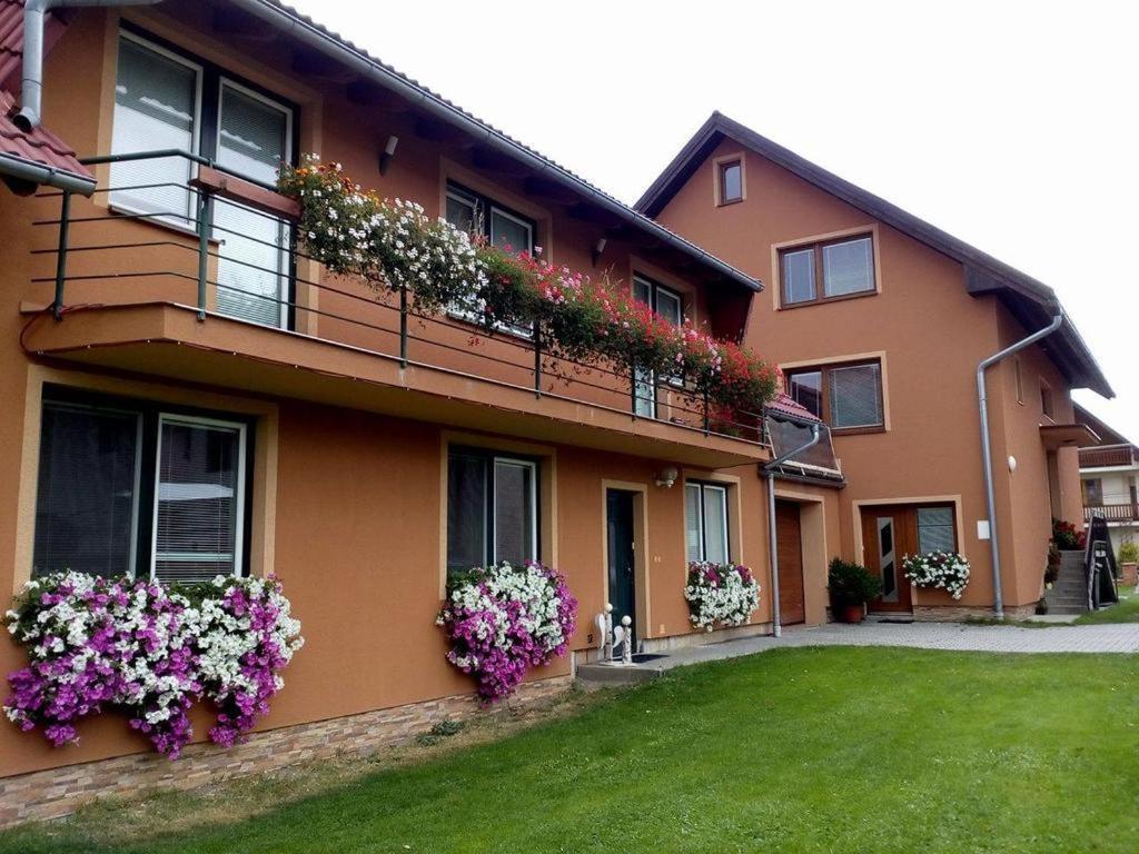 Apartmanovy Dom Adriana Zuberec Exterior foto